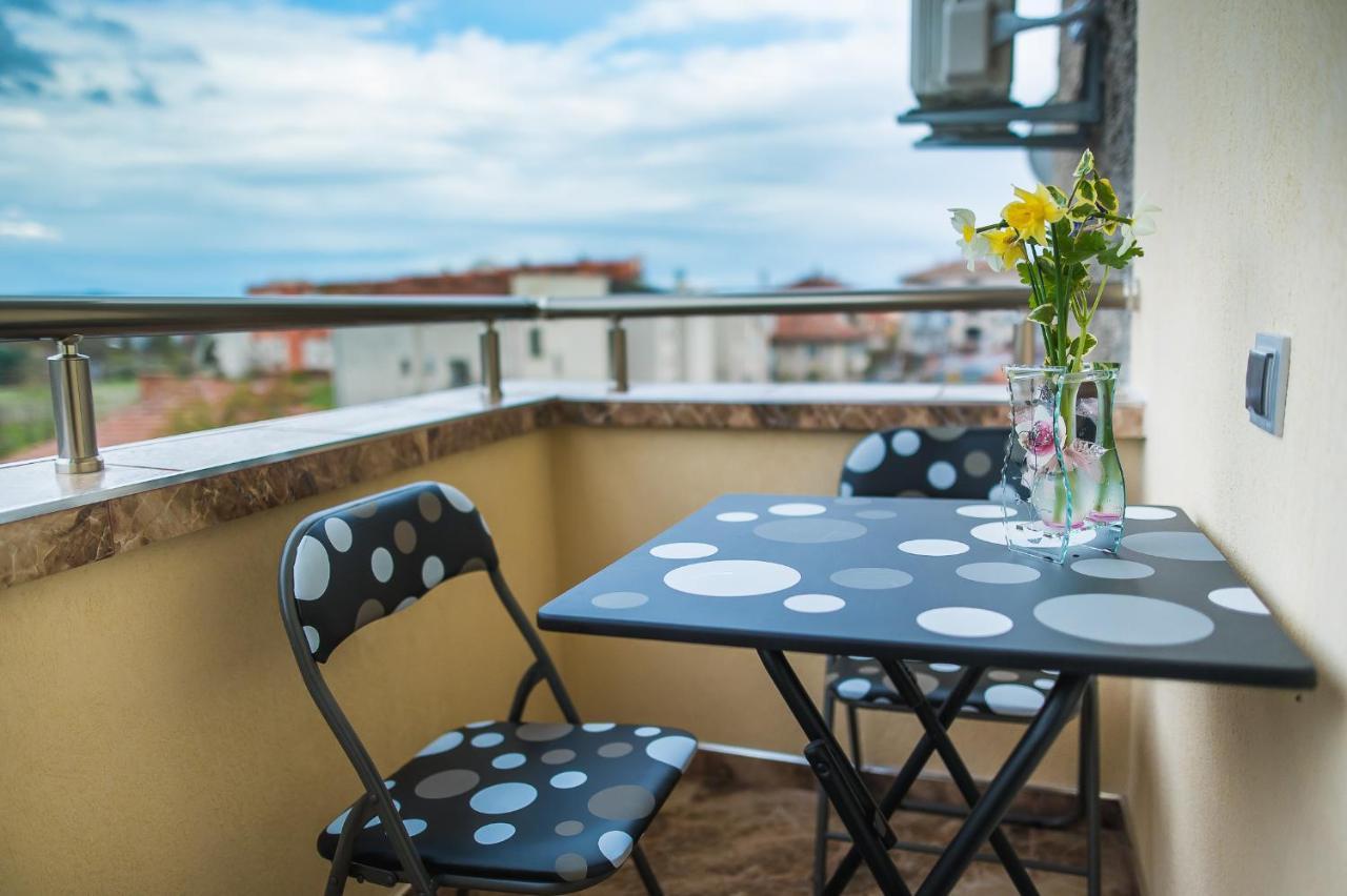 Apartament Tiana Lux Χισάρια Εξωτερικό φωτογραφία